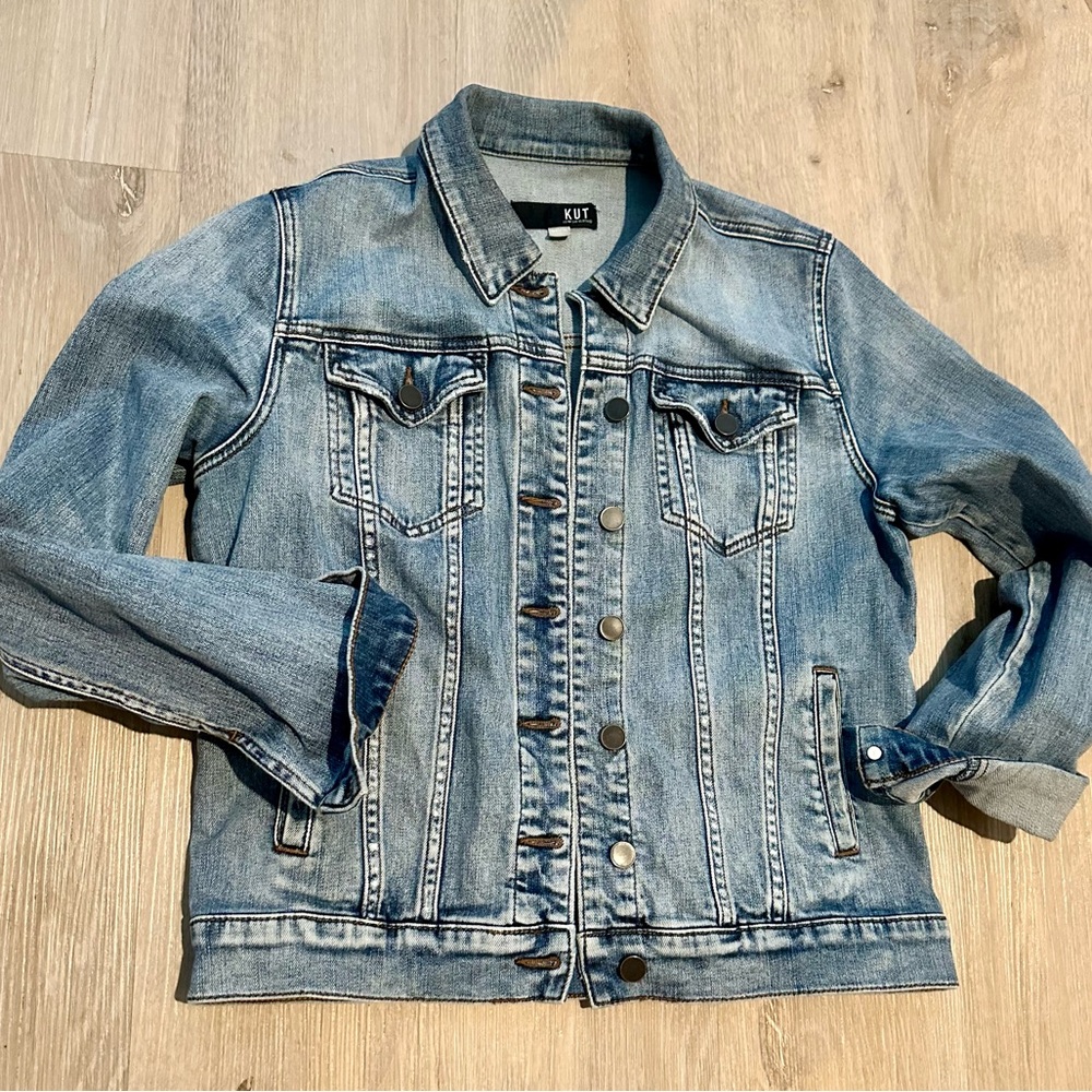 Kut from the kloth. Ladies jean jacket. Size small.